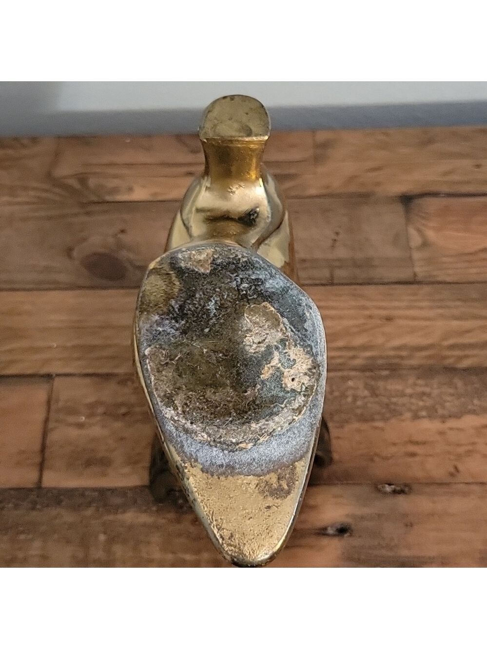 Vintage Brass Cast Victorian Era Style Boot Vase Planter Decor Display - Picture 10 of 12